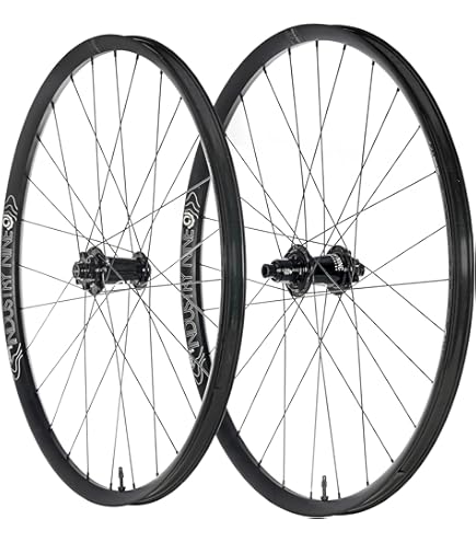 ZIPP 3ZERO MOTO Tubeless disc 29インチホイール Universal Cycles -- Zipp 3ZERO MOTO Tubeless Carbon 29